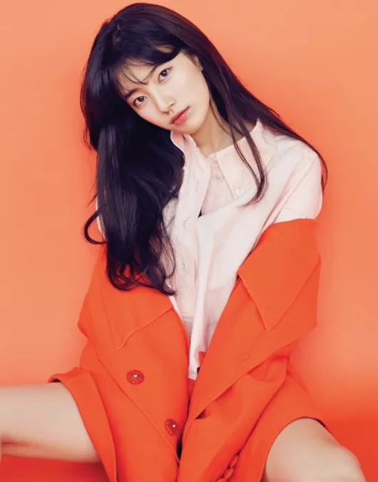 Fashion Suzy yang selalu menjadi inspirasi penggemar. © Marie Claire