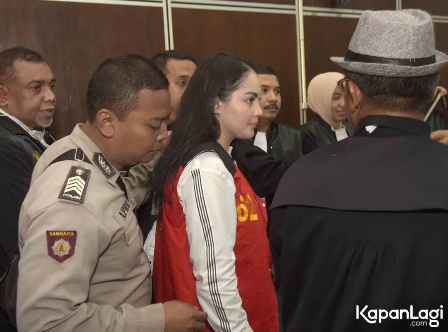 Jennifer Dunn saat sidang perdana. © KapanLagi.com/Bayu Herdianto
