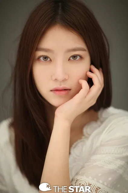 Gong Seung Yeon