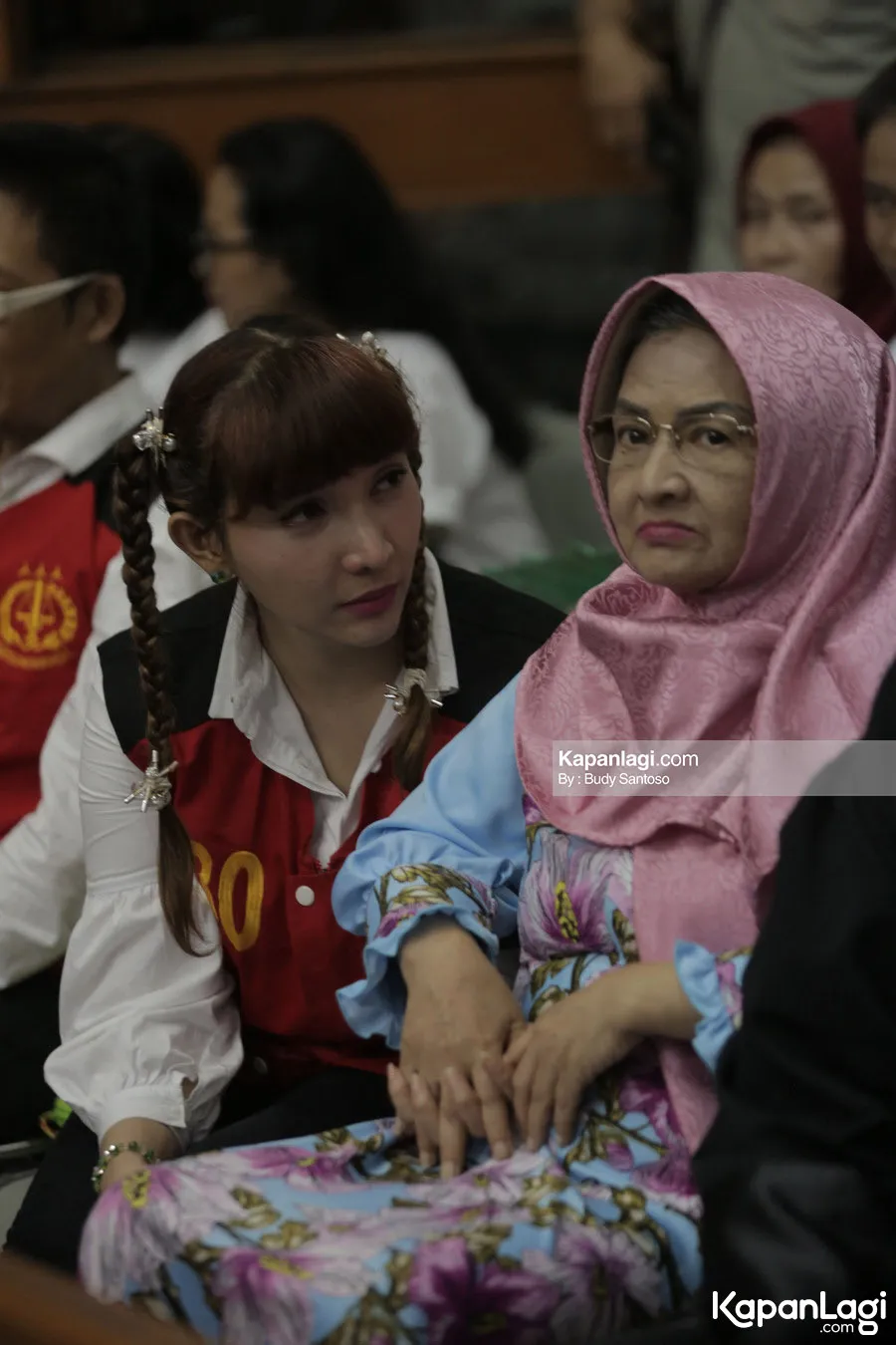 Roro Fitria dan ibu semasa hidup © KapanLagi.com/Budy Santoso