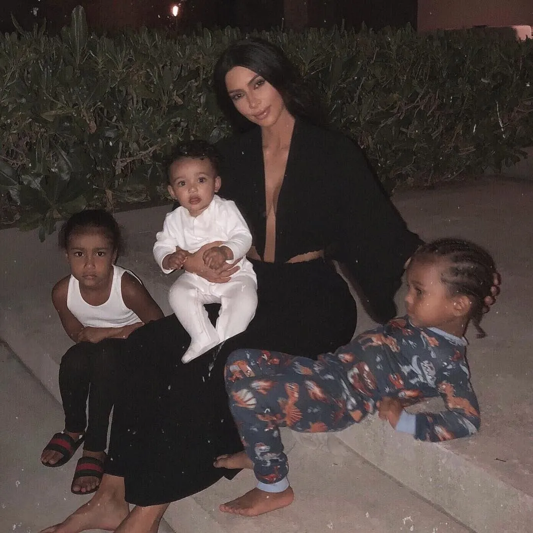 instagram.com/kimkardashian