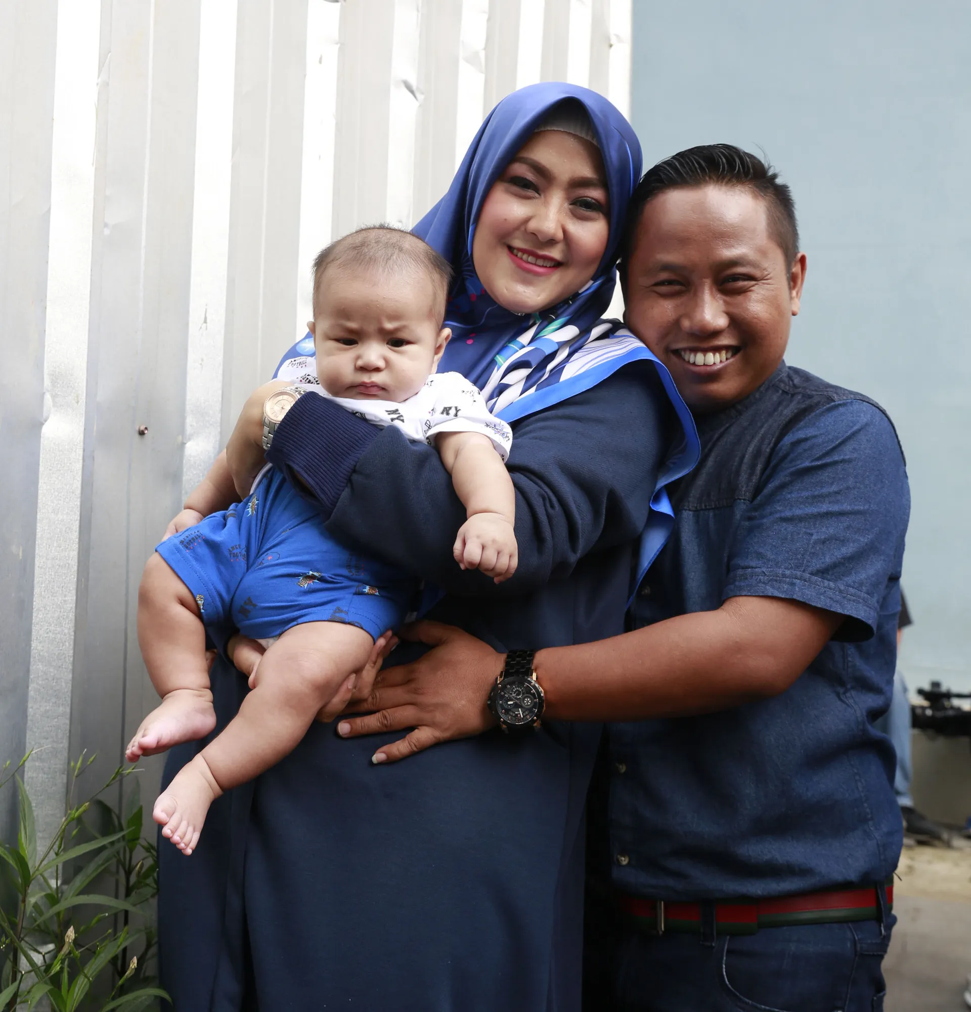 Dibantuin Si Sulung