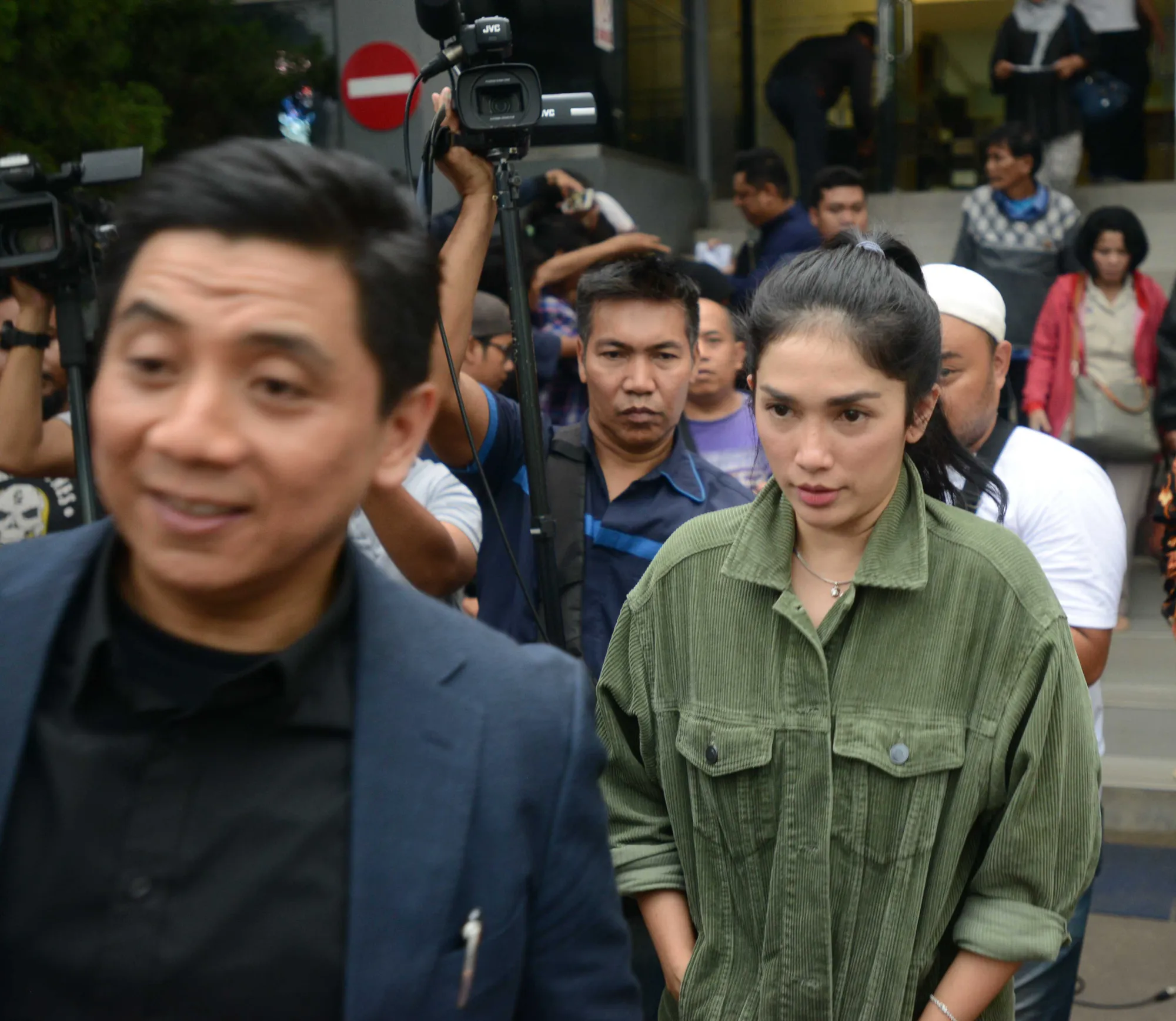 Ussy Sulistiawaty laporkan haters yang rundung putirnya / Credit: KapanLagi - Bayu Herdianto