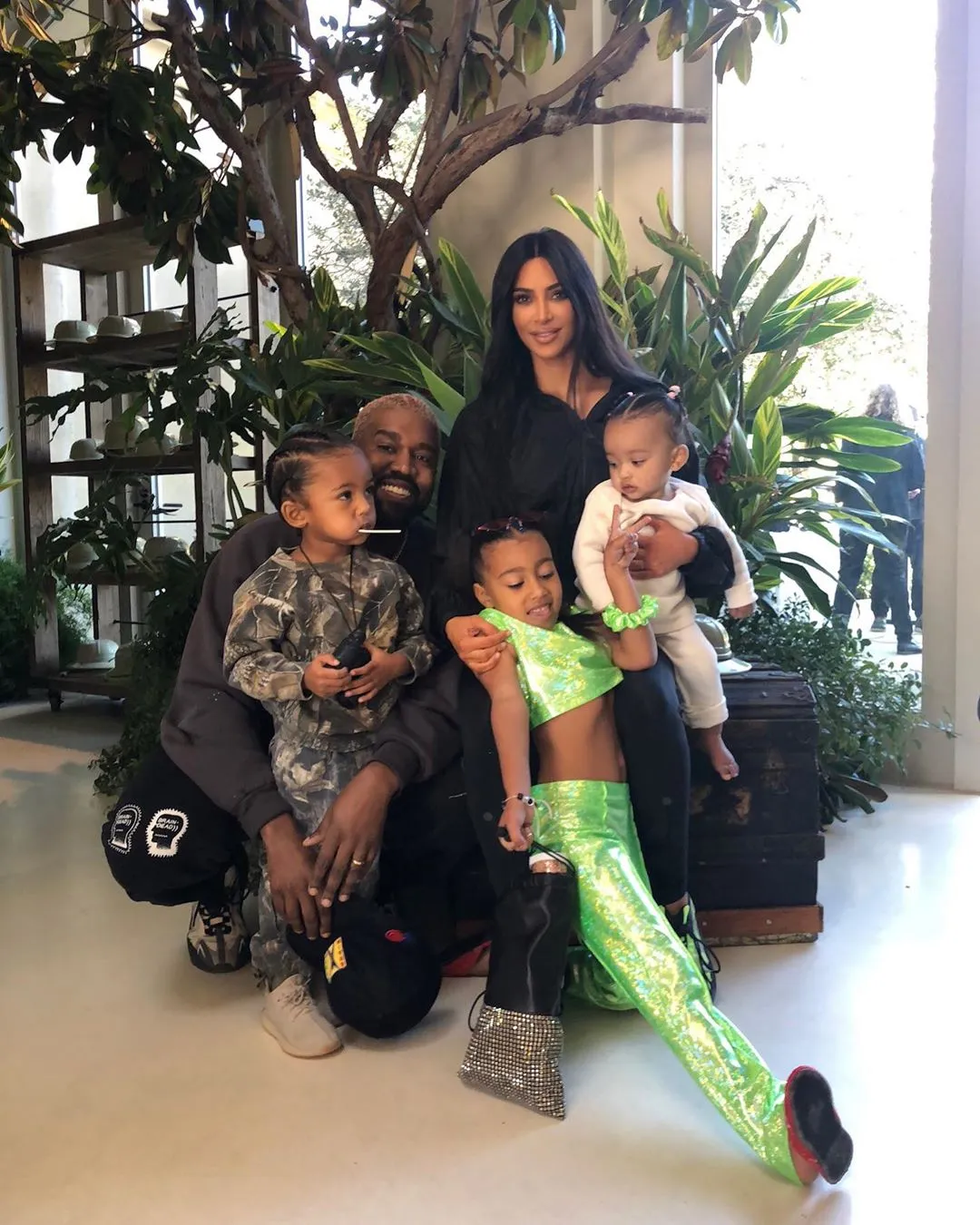 instagram.com/kimkardashian (19/12/2018)