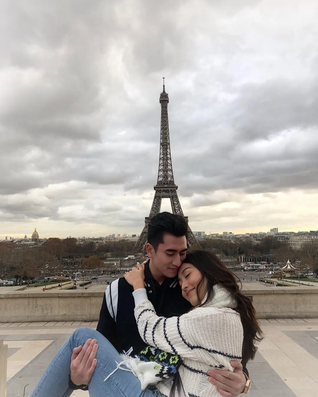 Natasha Wilona dan Verrell Bramasta saat berlibur bersama (credit: © instagram.com/natashawilona12)