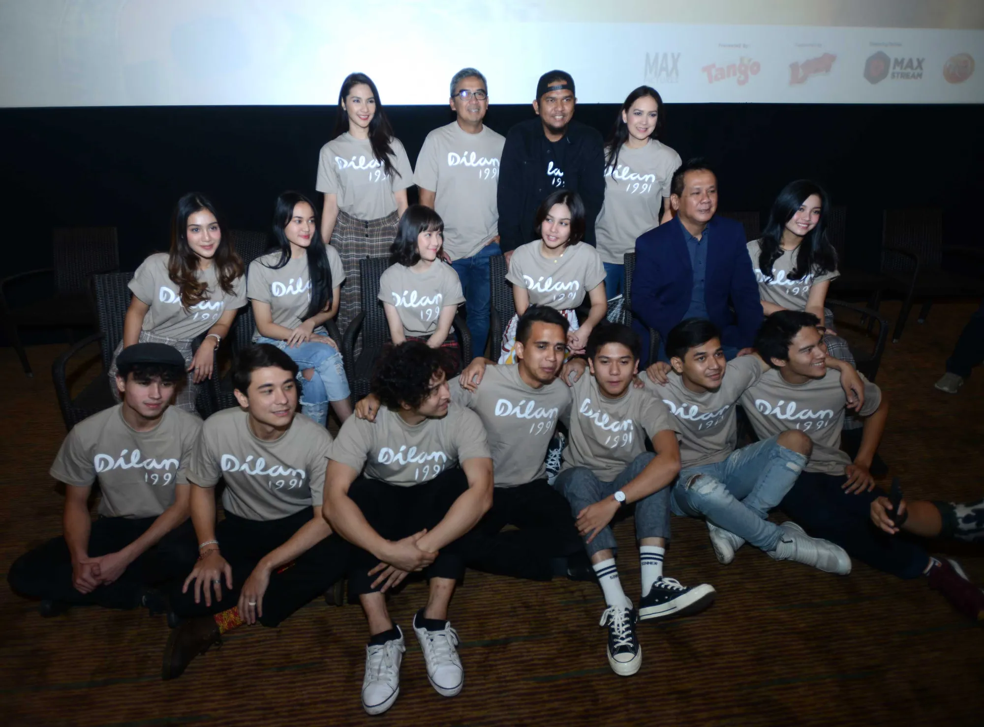 Pemain film DILAN 1990 © KapanLagi.com/Bayu Herdianto