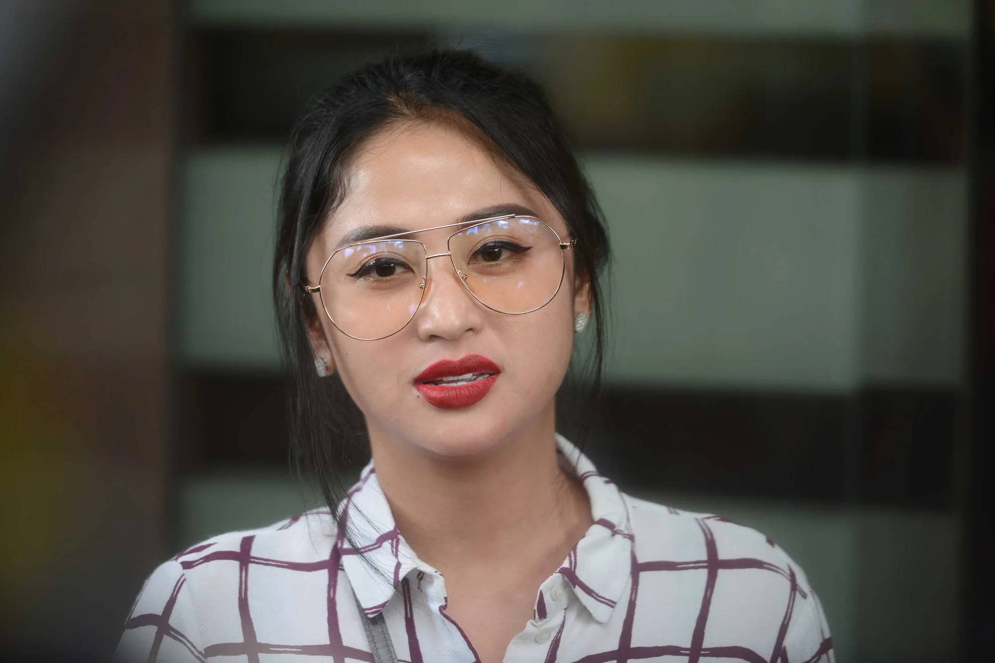 Dewi Perssik bicara tentang skill Rosa Meldianti / Credit: KapanLagi - Agus Apriyanto