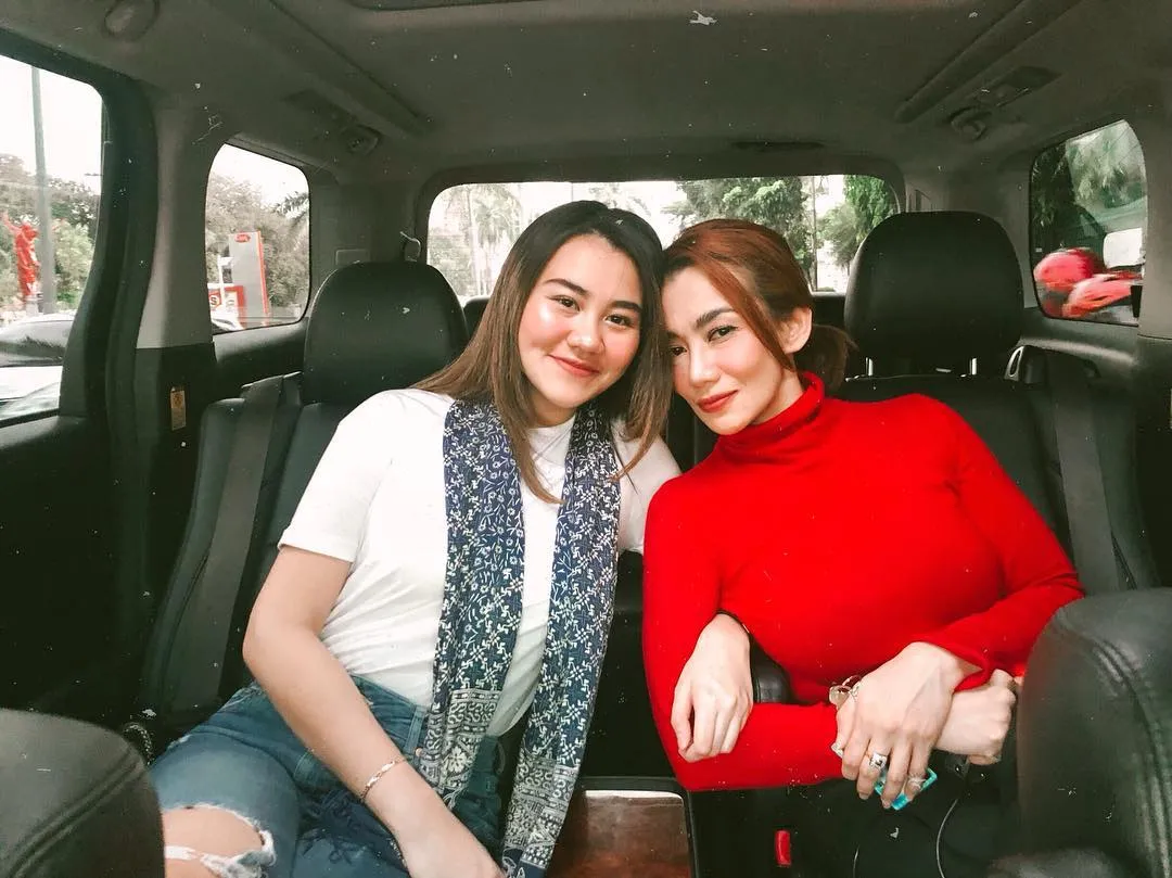 Aaliyah teruskan jejak ibunya (credit: instagram.com/aaliyah.massaid)