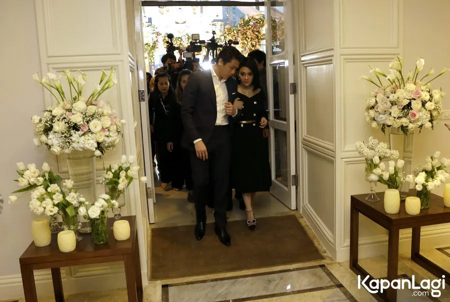 Syahrini - Reino Barack © KapanLagi.com/Agus Apriyanto