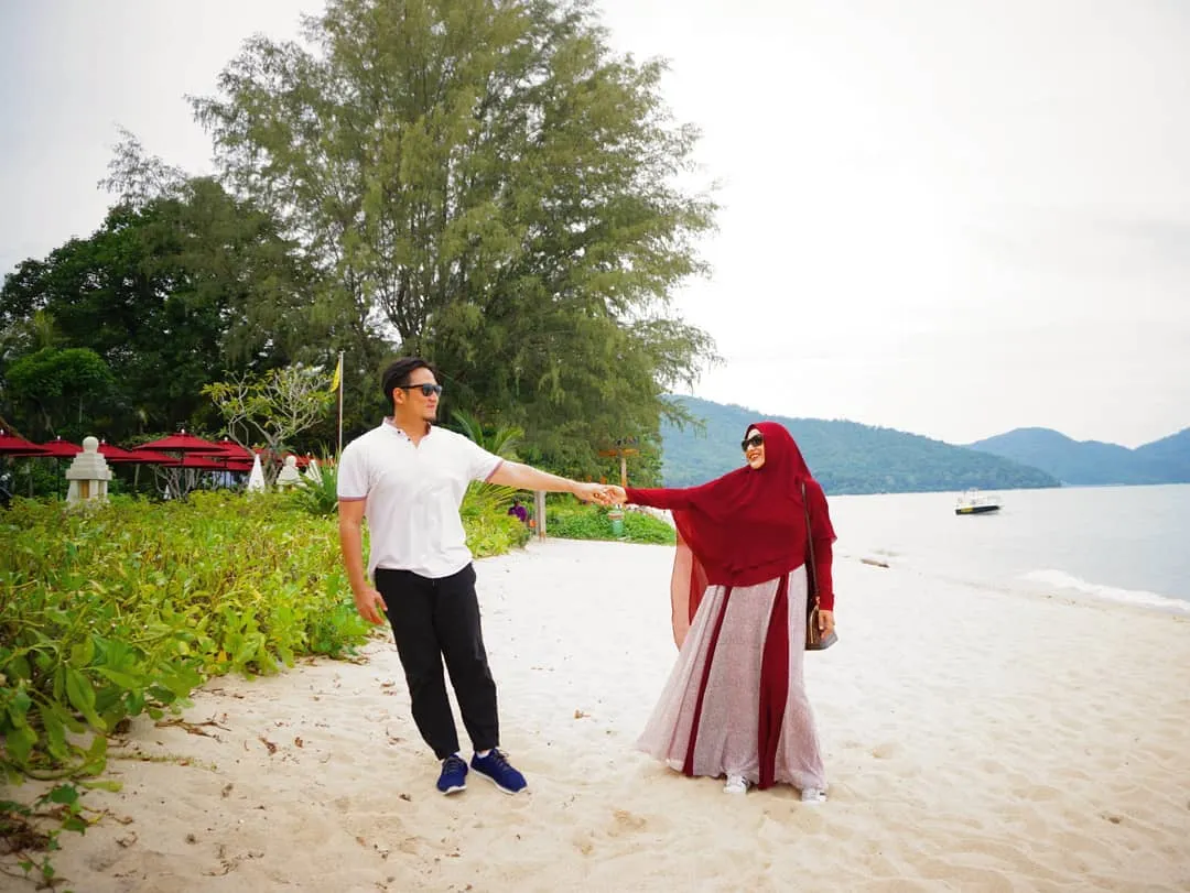 Tengku Firmansyah - Cindy Fatika Sari 20 tahun menikah (credit: instagram.com/cindyfatikasari18)