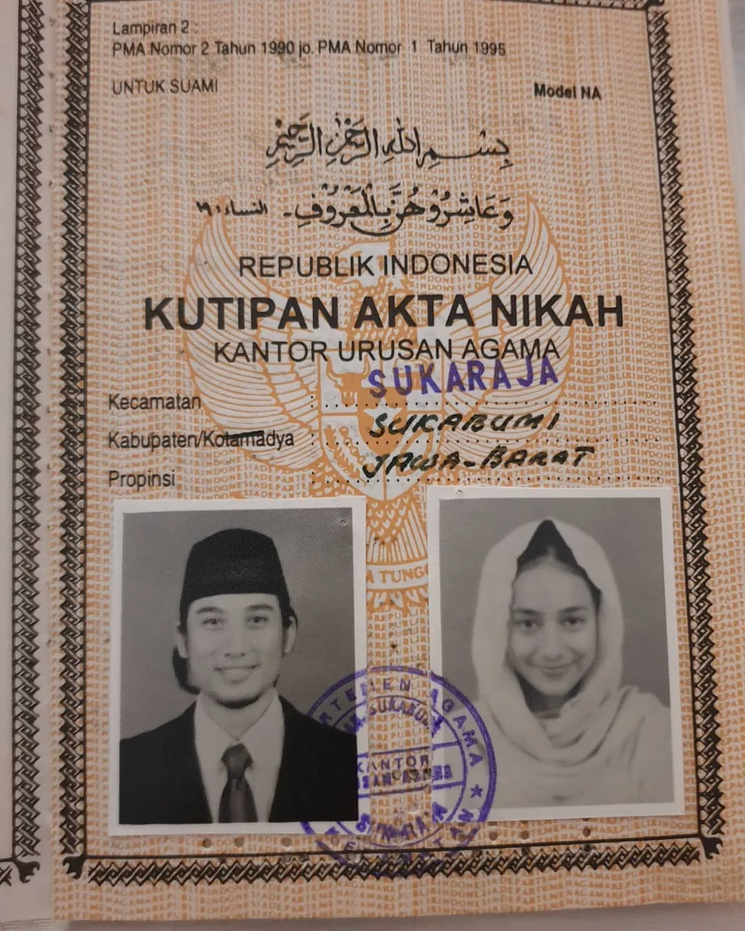 Buku nikah Firman dan Cindy (credit: instagram.com/cindyfatikasari18)