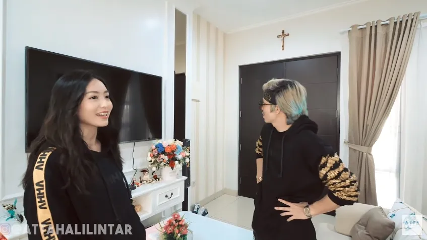 Ruang Tamu (credit: Atta Halilintar YouTube channel)