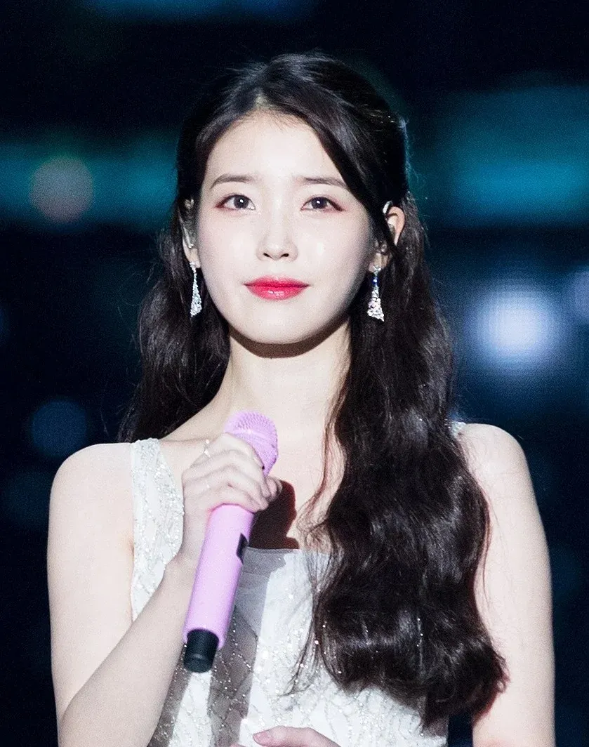 IU
