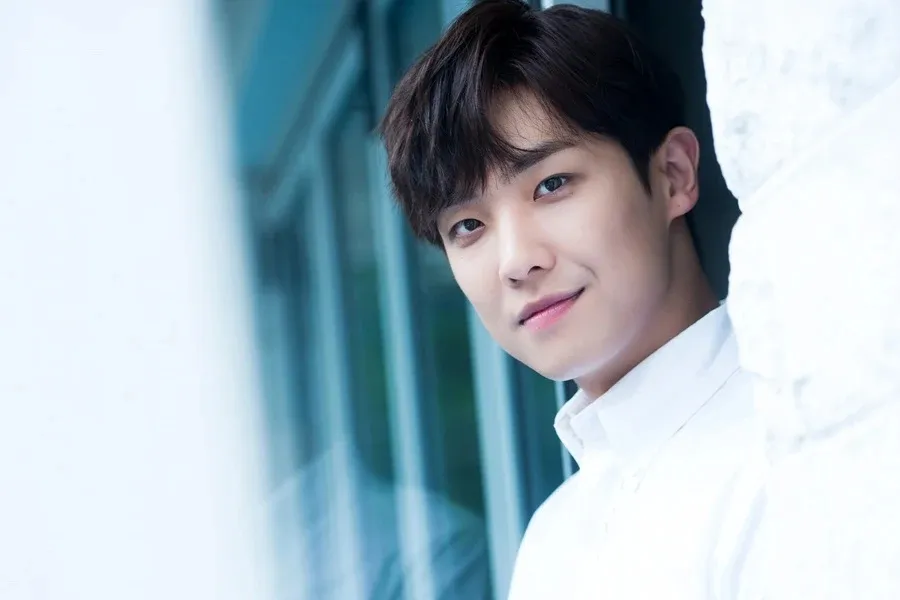 Lee Joon