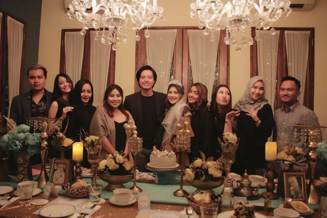 (credit: instagram.com/cutratumeyriska)