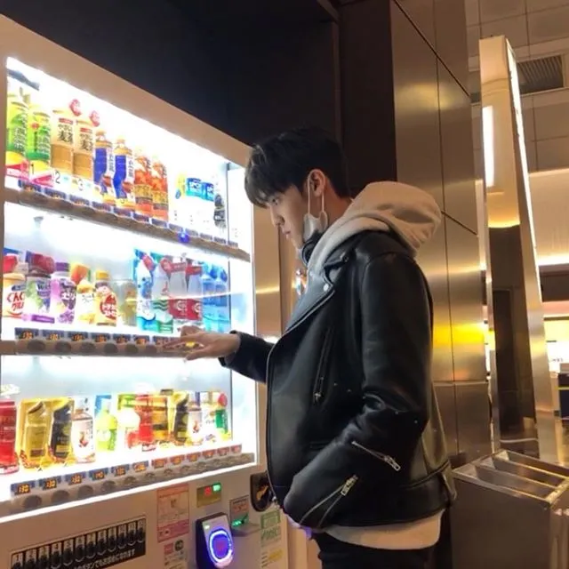 Beli Minum Aja Ganteng!