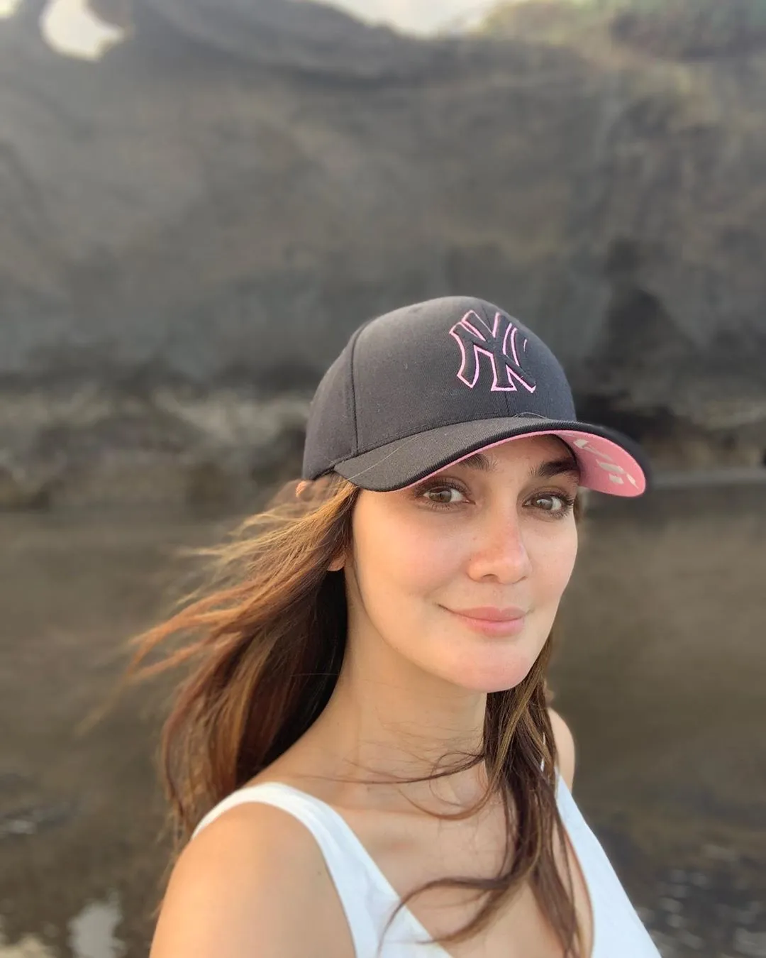 © Instagram.com/LunaMaya