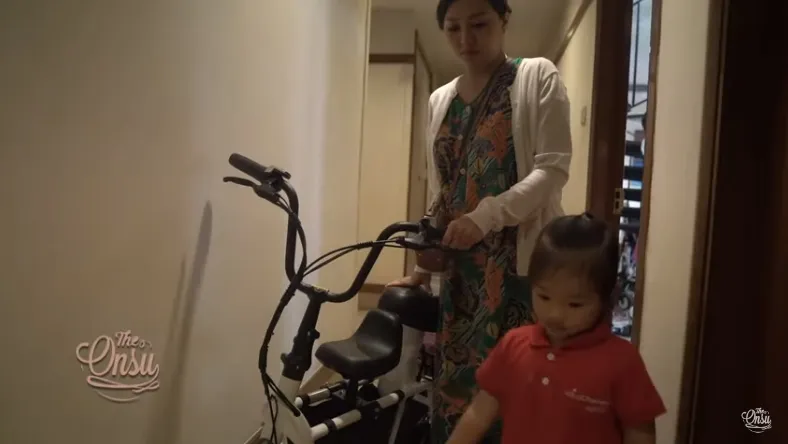 (credit: The Onsu Family YouTube channel)