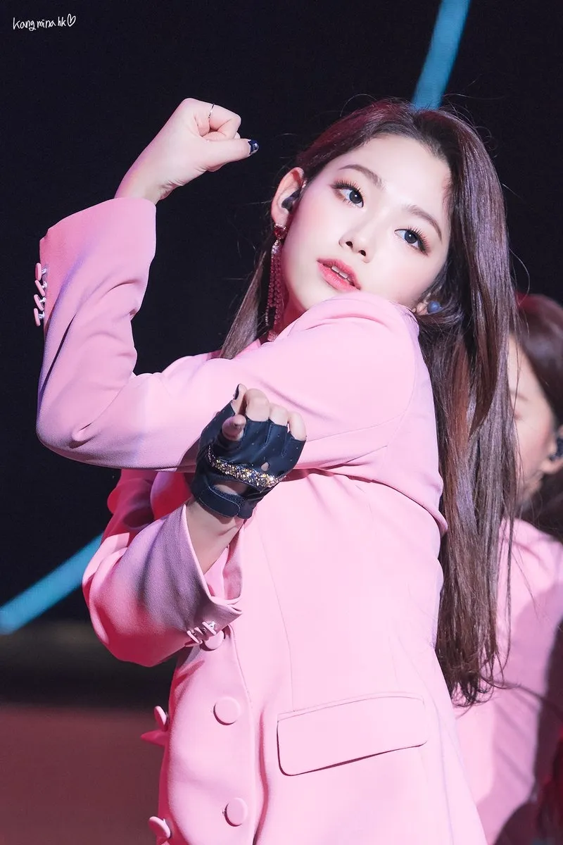 Mina Gugudan