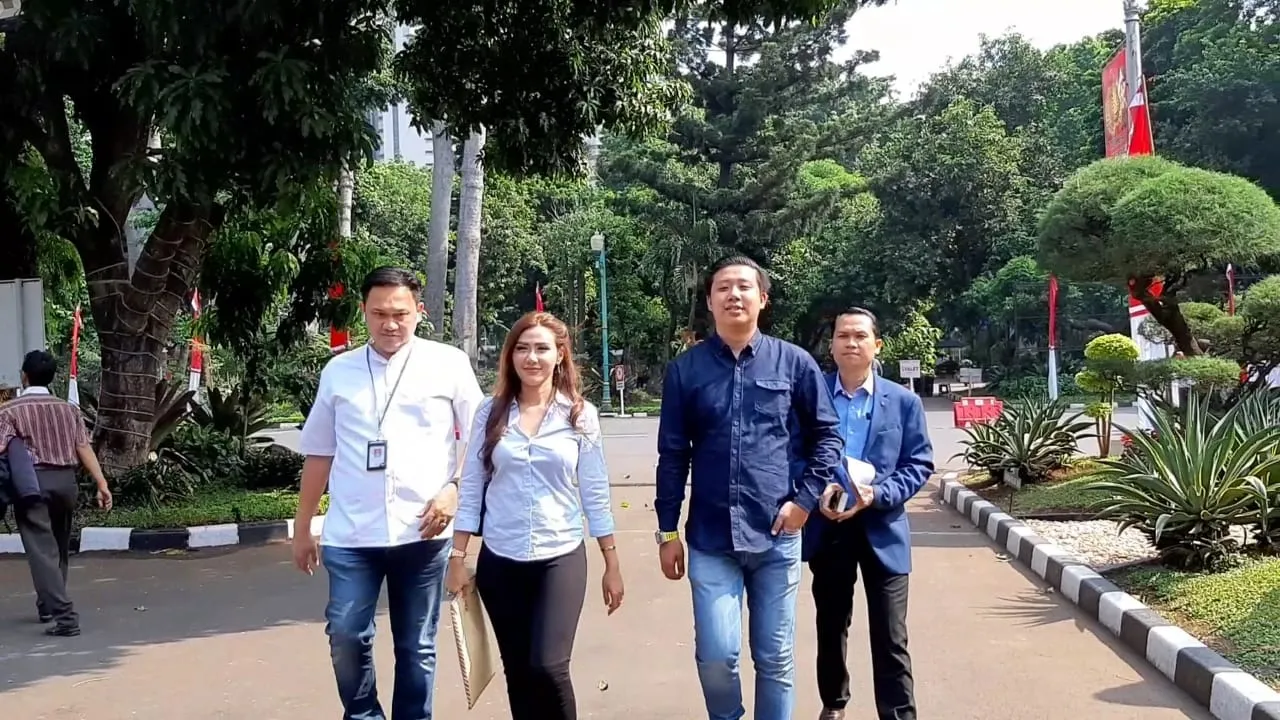 Farhat Abbas - Pablo Benua dan Rey Utami © KapanLagi.com/Muhammad Akrom Sukarya