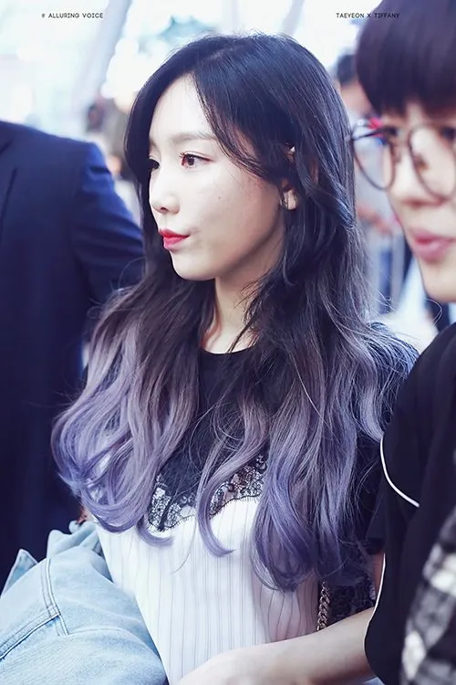 Hitam dan Ungu