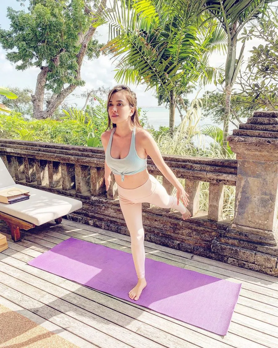 Sempatkan Waktu Untuk Pilates Meski Babymoon