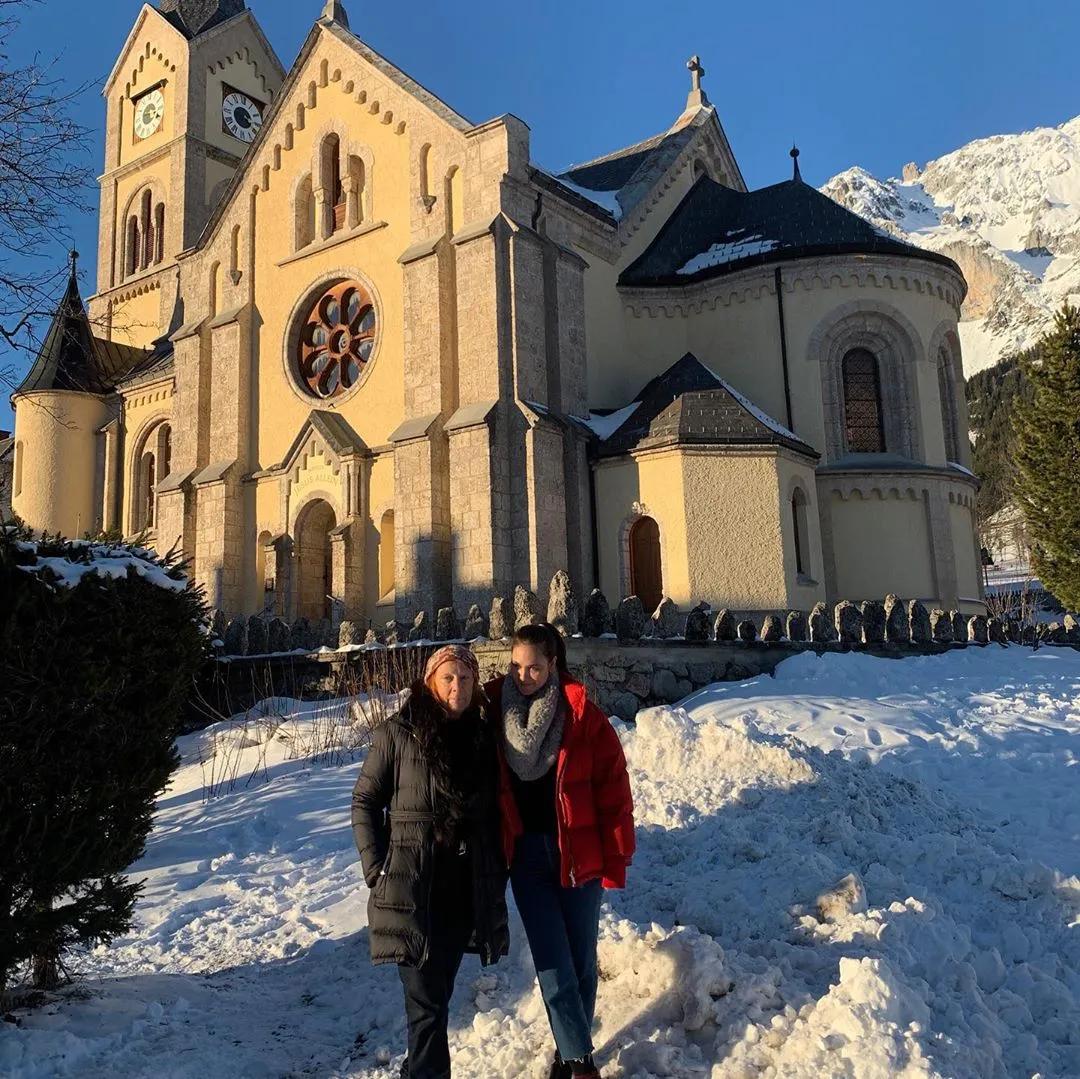 (credit: instagram.com/lunamaya)