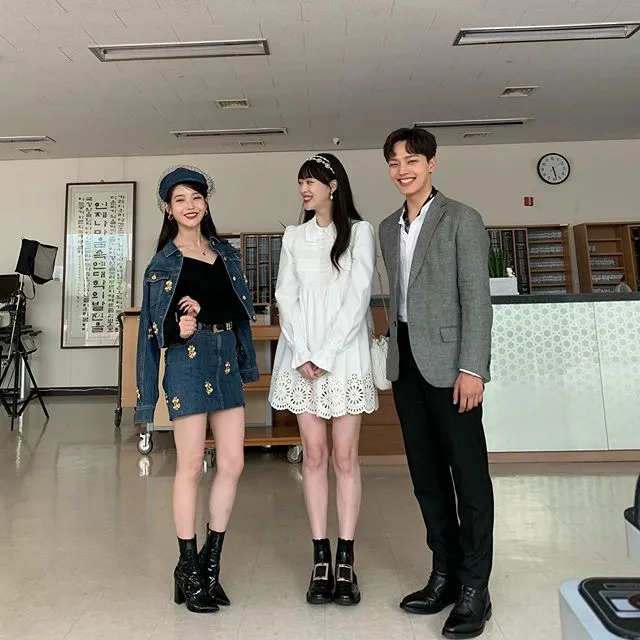 Bersama IU dan Yeo Jin Goo