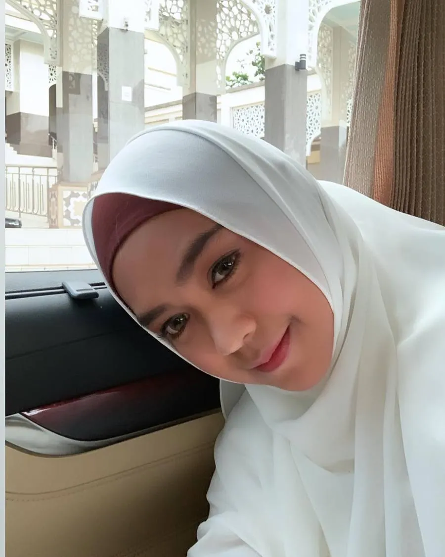 Ria Ricis Dirundung Banyak Masalah