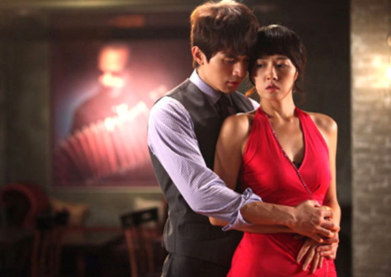 Drama Lee Dong Wook Yang Wajib Kamu Tonton Dari Romance Misteri KapanLagi Com