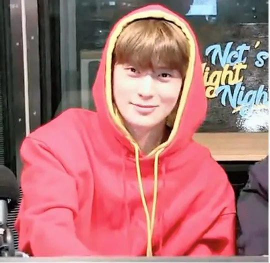 Hoodie Merah