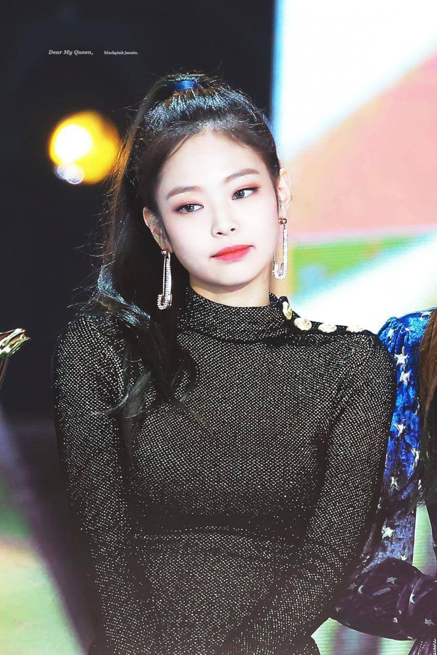 Pipi Jennie BLACKPINK Tirus karena BB Turun Drastis, Bikin Netizen