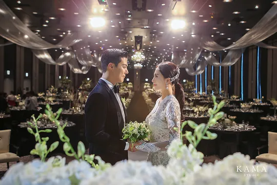 © Newsen.com / KAMA Studio