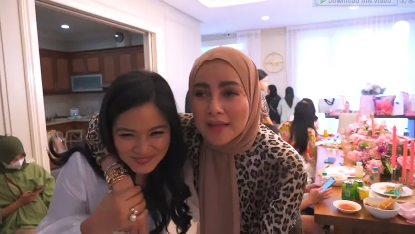 © youtube.com/Titi dan Tian