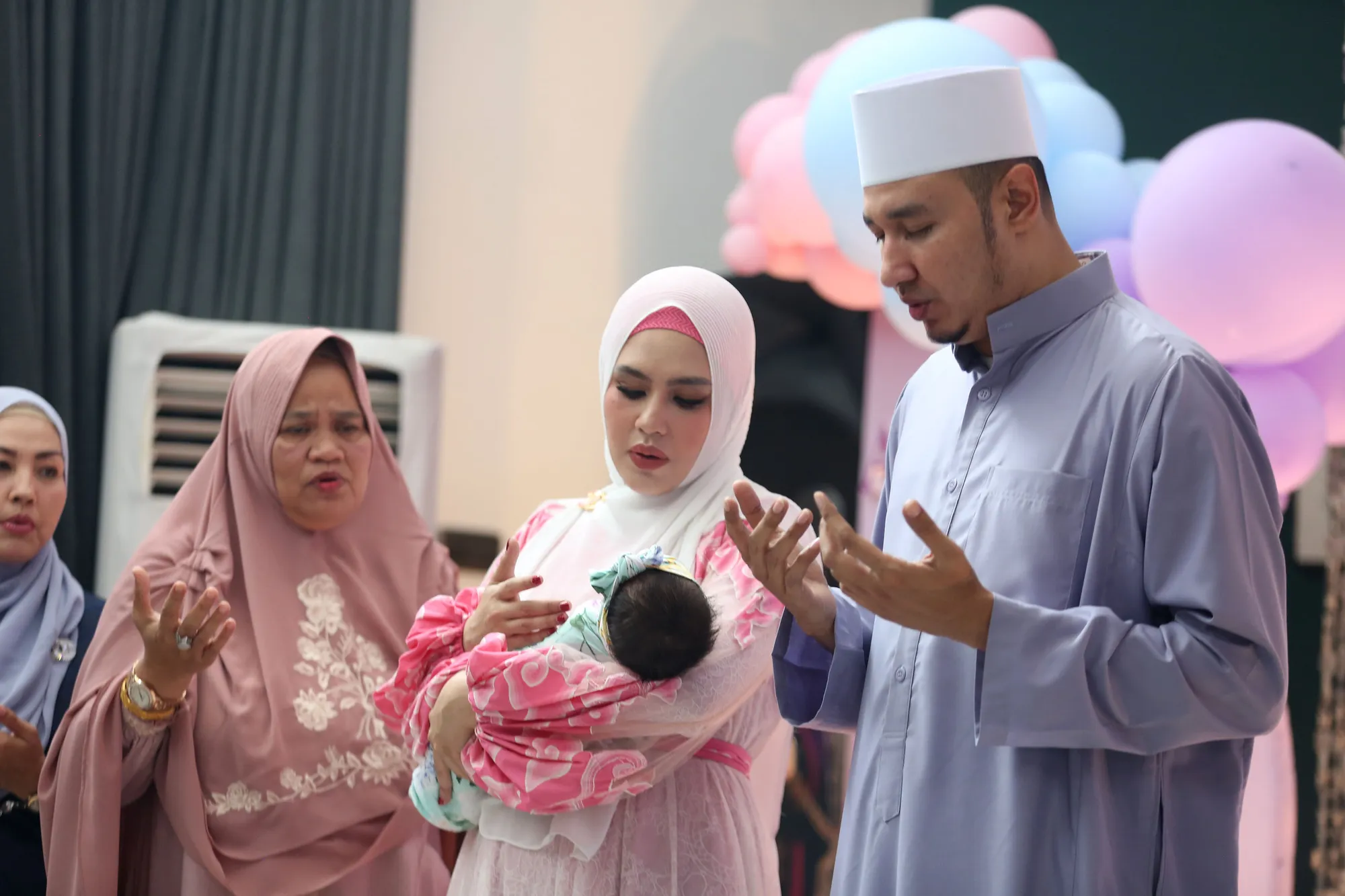 Kartika Putri dan Usman bin Yahya © KapanLagi.com/Budy Santoso