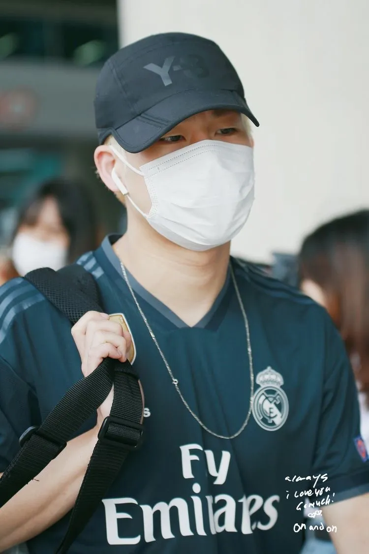 Bukan tanpa alasan, pasalnya Jooheon Monsta X memang mantan pemain sepakbola. Sebelum menjadi idol K-Pop, ia sempat bergabung dalam tim sepakbola saat masih duduk di bangku sekolah dasar.