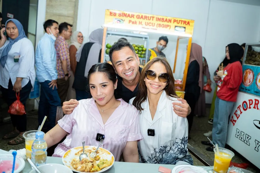 Bunda Corla,Raffi dan Gigi © instagram/raffinagita1717