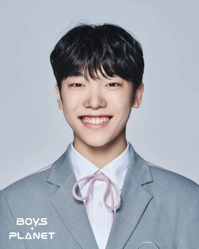 Yuto berasal dari Osaka, Jepang, dan kelahiran 14 Desember 2004. Ia suka sekali ngedance dan ngefans dengan BTS.