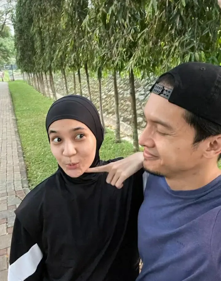 Dhini dan Dimas aktif menunjukkan latihan lari mereka di Instagram