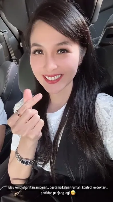 Semoga pemulihan pasca operasi berjalan lancar dan Sandra selalu sehat.