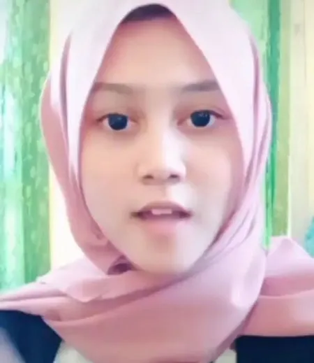 5 Potret Diana, Seleb TikTok yang Mirip Banget Lesty Kejora
