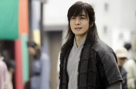 6 Aktor Korea Dengan Bayaran Tertinggi Per Episode Dalam Sebuah Drama: Kim Soo Hyun, Song Joong Ki, Sampai Lee Jong Suk