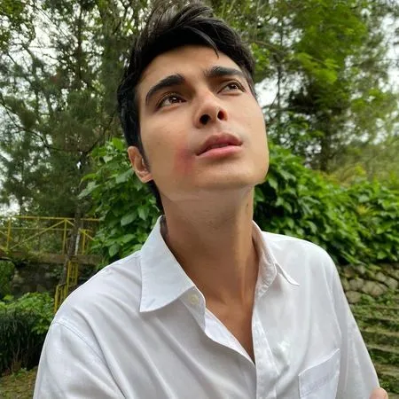 6 Potret Cinta Brian Bintang Sinetron 'BUKU HARIAN SEORANG ISTRI' saat Mukanya Lebam-lebam, Netizen: Bonyok Aja Ganteng Banget