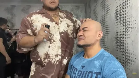 6 Potret Deddy Corbuzier Didandani Ivan Gunawan dengan Natural, Tanpa Shading - Tampak Seperti Miliarder
