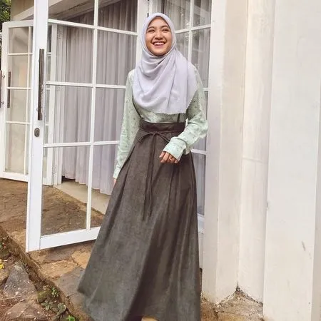 6 Potret Gaya Santun Cut Syifa Bintang Sinetron 'SAMUDRA CINTA' yang Bisa Jadi Inspirasi Lebaran, Simple Tapi Kece Abis!