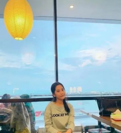 6 Potret Icha Pratiwi Viral Karena Mirip Banget Nagita Slavina Saat Masih Muda Kapanlagi Com