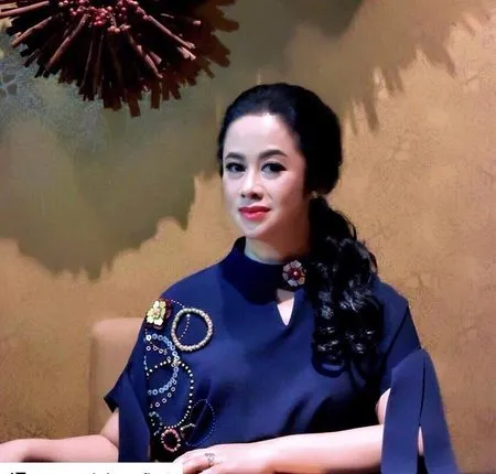 6 Potret Kedekatan Ninok Wiryono dengan Para Pemain 'BADAI PASTI BERLALU', Disebut Seperti Kakak-Adik Sama Michelle Ziudith