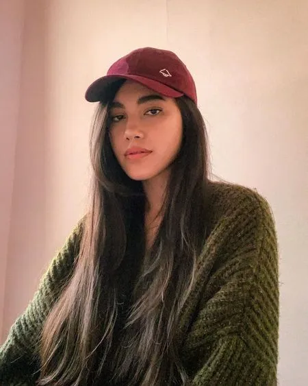 6 Potret Michella Putri Bintang Sinetron 'BADAI PASTI BERLALU', Cantik Berdarah Kanada - Perankan Tiara Bikin Gemas