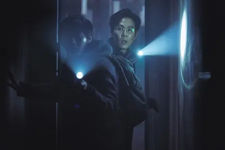 6 Rekomendasi Film Korea Penuh Aksi dan Ketegangan, Ada 'SPACE SWEEPERS' Sampai 'THE CALL'!