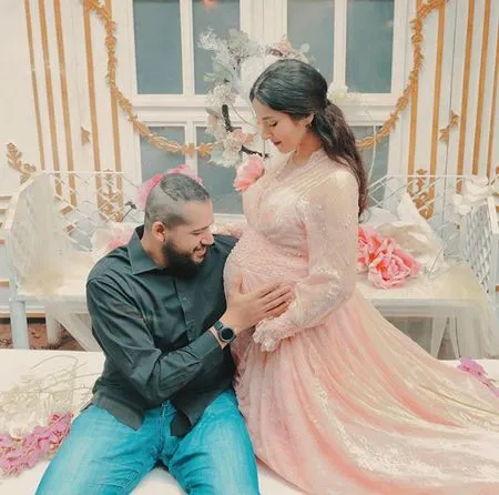 7 Foto Cantik Tasya Farasya Saat Pamer Baby Bump Yang Makin Besar Panen Pujian Netizen Kapanlagi Com